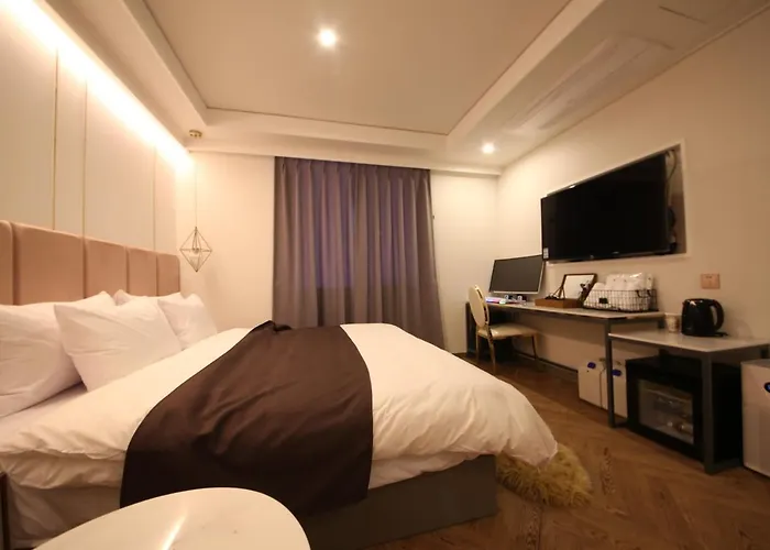 Hotel Den Basta 2*