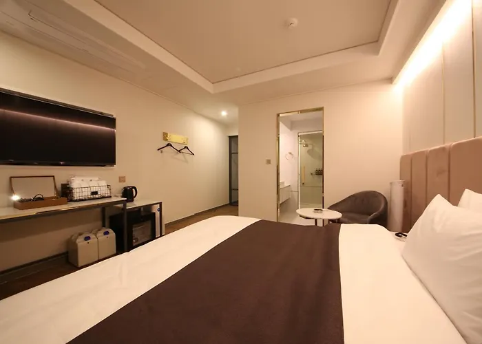 Hotel Den Basta 2*